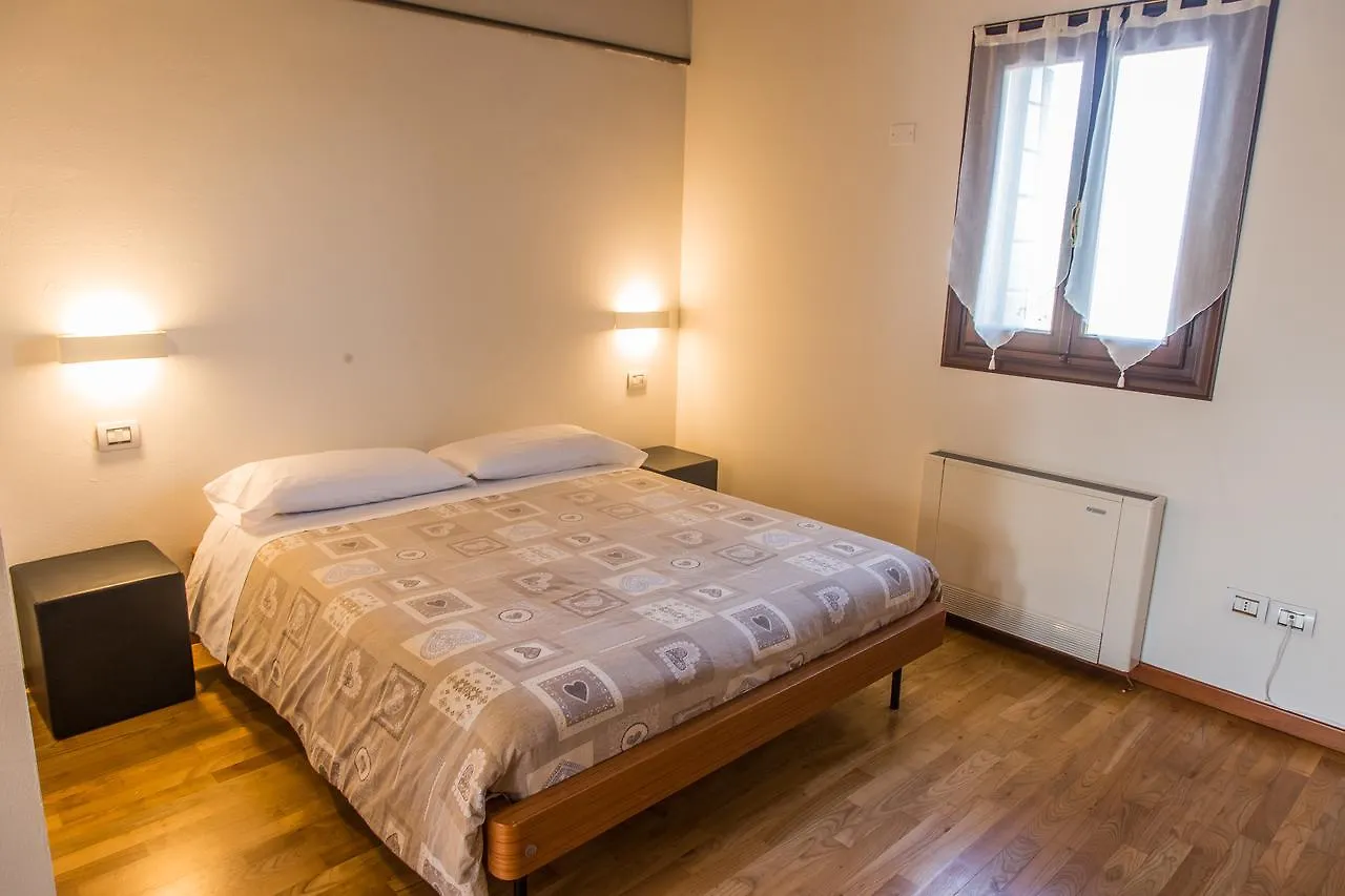 מלון מיראנו Locanda Da Piero 0*,